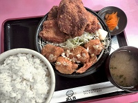 コンビからあげ定食
