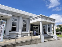 軽便与那原駅舎