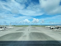那覇空港着