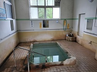 ローカルな共同湯