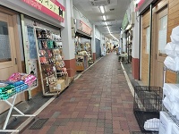 寂れたべっぷ駅市場