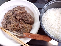 ランチはステーキ